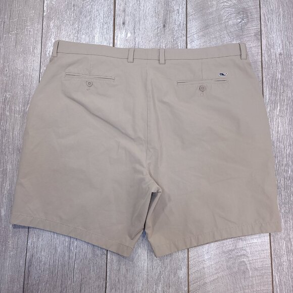 Vineyard Vines Shorts Mens Size 42 Beige Outlet 8" Performance Fit Golf Comfort - Picture 2 of 8